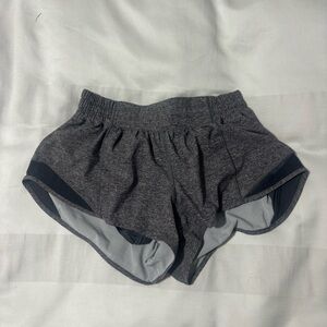 Lululemon Hotty Hot grey 2.5” low rise